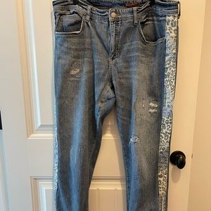 Pilcro, by anthropologie, boyfriend jeans. 32 waist, 29 length.